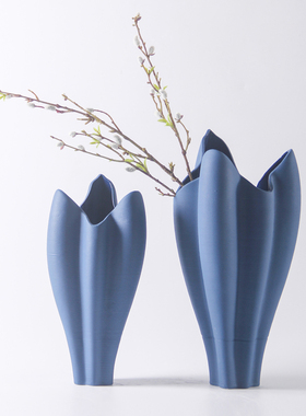 轻奢风白色陶瓷样板客厅茶几花器