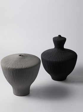 现代抽象黑白灰陶瓷小口花瓶摆件