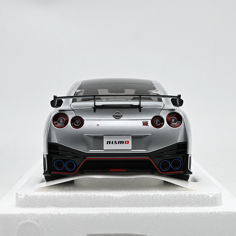 Autoart奥拓 1:18 GTR R35 Nismo 2022 汽车模型 可开门 成品收藏 - 图2