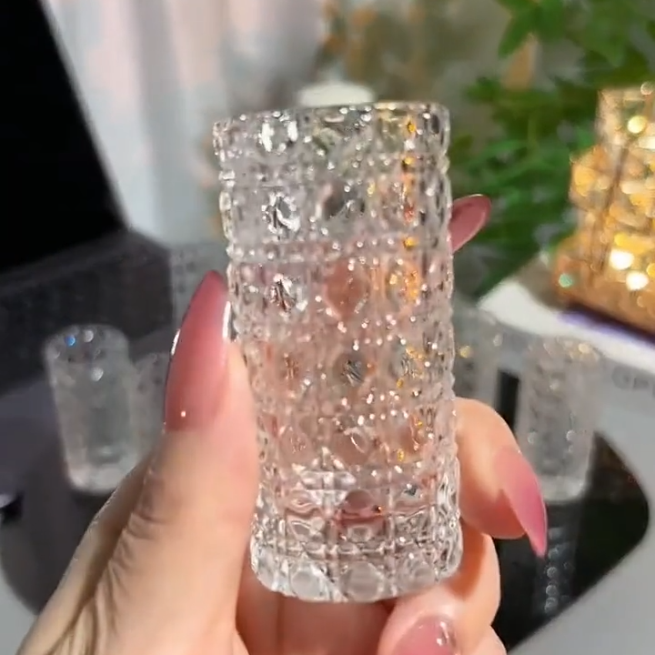 白酒杯轻奢宝石纯色简约INS风锤纹杯浮雕酒直筒一口2026新款爆款,淘宝优惠券,粉丝福利购,淘宝优惠卷