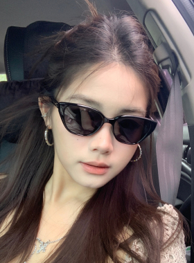 高级感猫眼黑色防晒开车偏光墨镜
