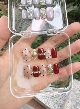 手工定制穿戴美甲秋冬新年款红色堆钻显白k金高级感波点猫眼短款
