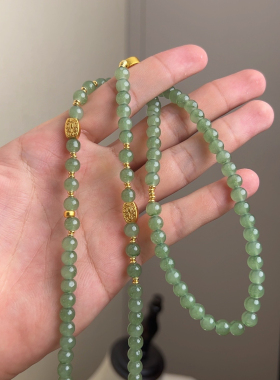 古法鉴刻锦鲤如意锁碧绿圆珠项链2024年新款古典气质平安锁清新款