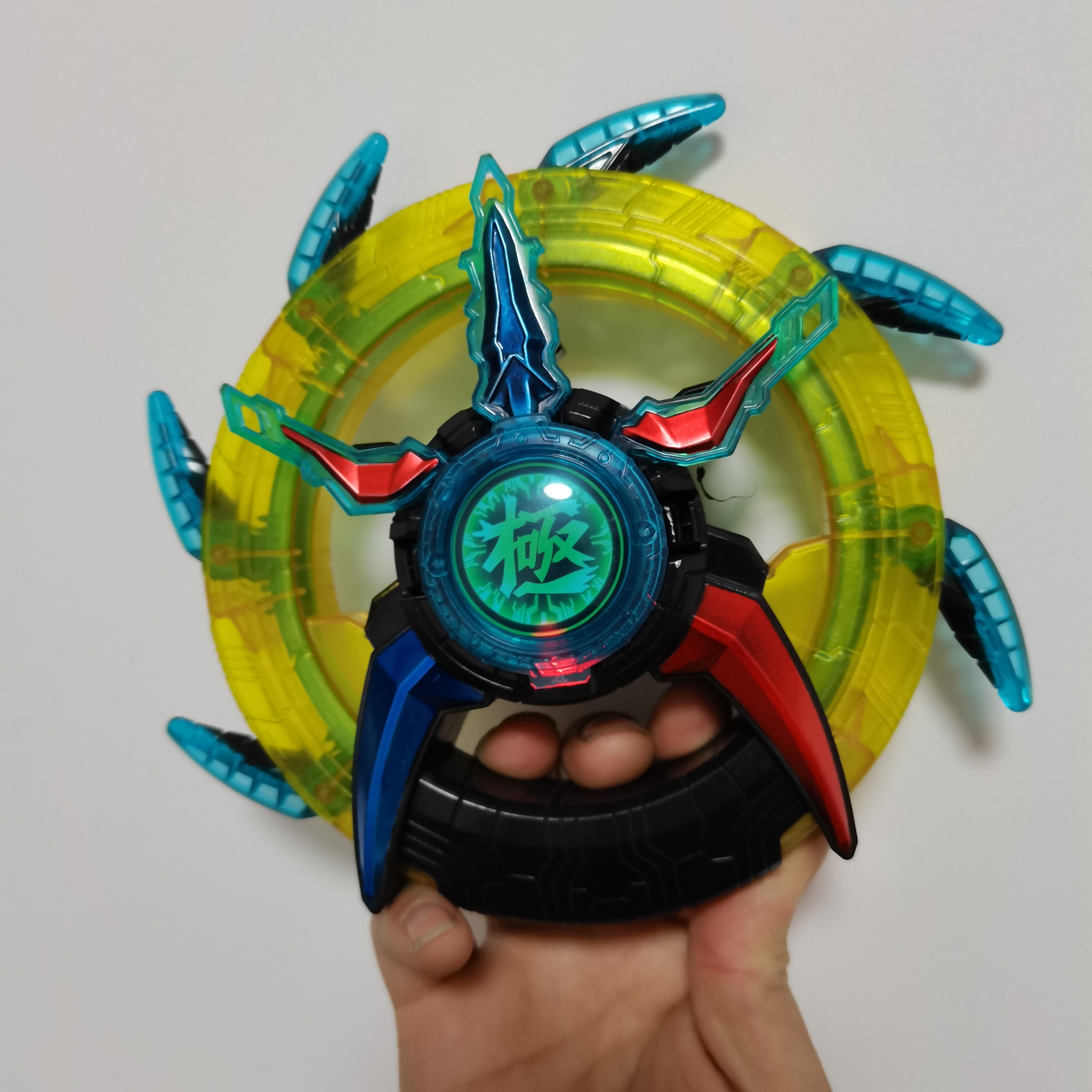 2021新品罗布奥特曼武器光轮极限水晶美剑款变身器旋转声光玩具男