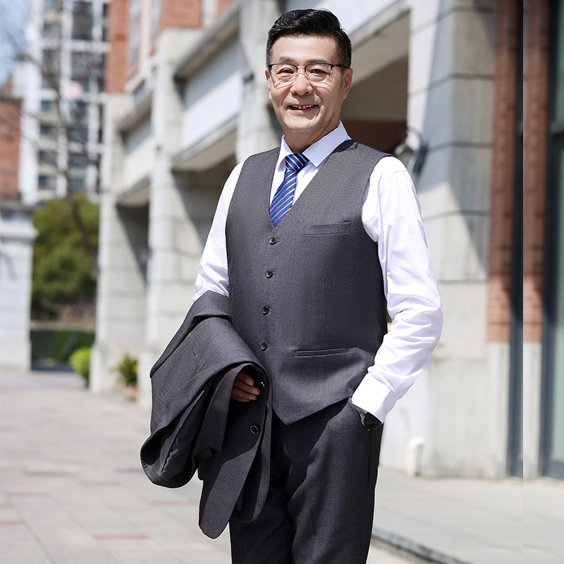 参加婚礼结婚宴爸爸西装三件套中年男士西服套装商务休闲春秋外套