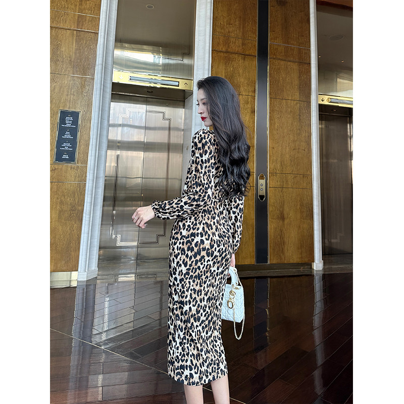 YOUKEFEIER 原创设计性感豹纹印花包臀裙气显瘦质V领长袖连衣裙,淘宝优惠券,粉丝福利购,淘宝优惠卷