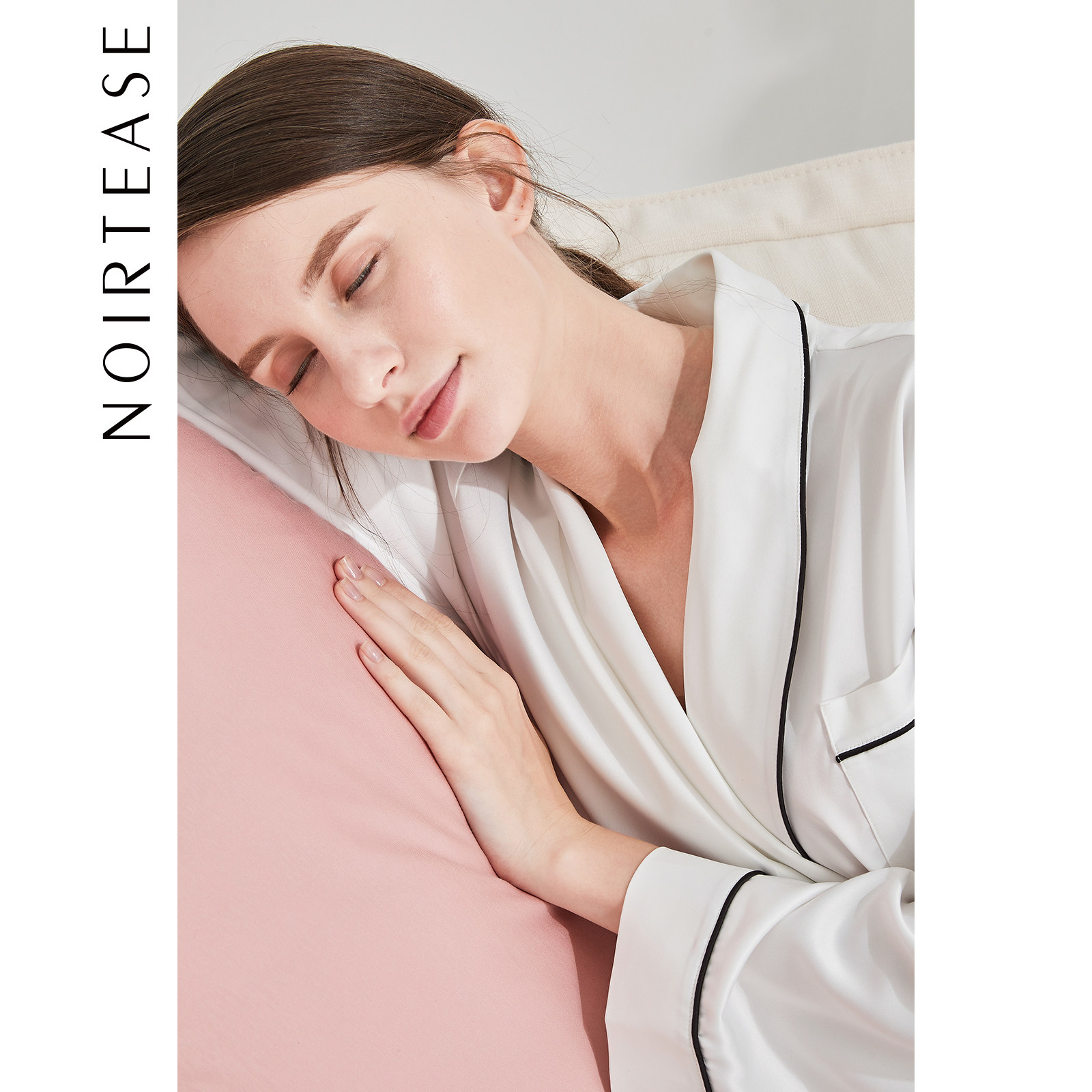  noirtease睡袍/浴袍