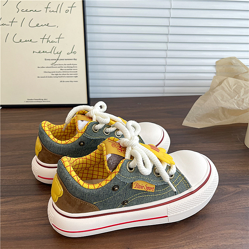 Yijun thick-soled round-toe denim canvas shoes for women 2025 winter new all-match sneakers small white shoes bread shoes