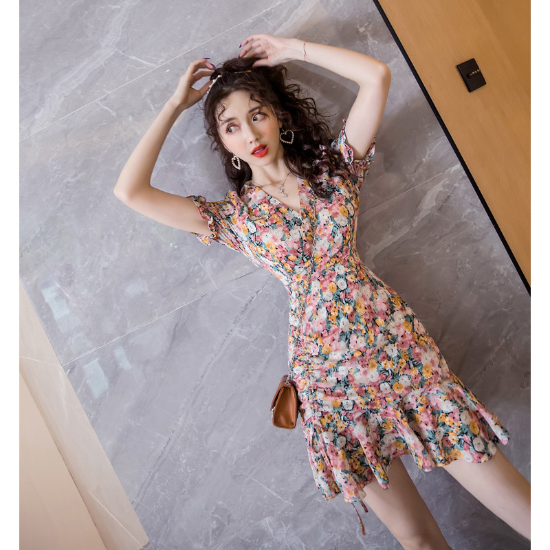 山本挖空v领赫本风碎花女雪纺裙子 柏曼芳连衣裙