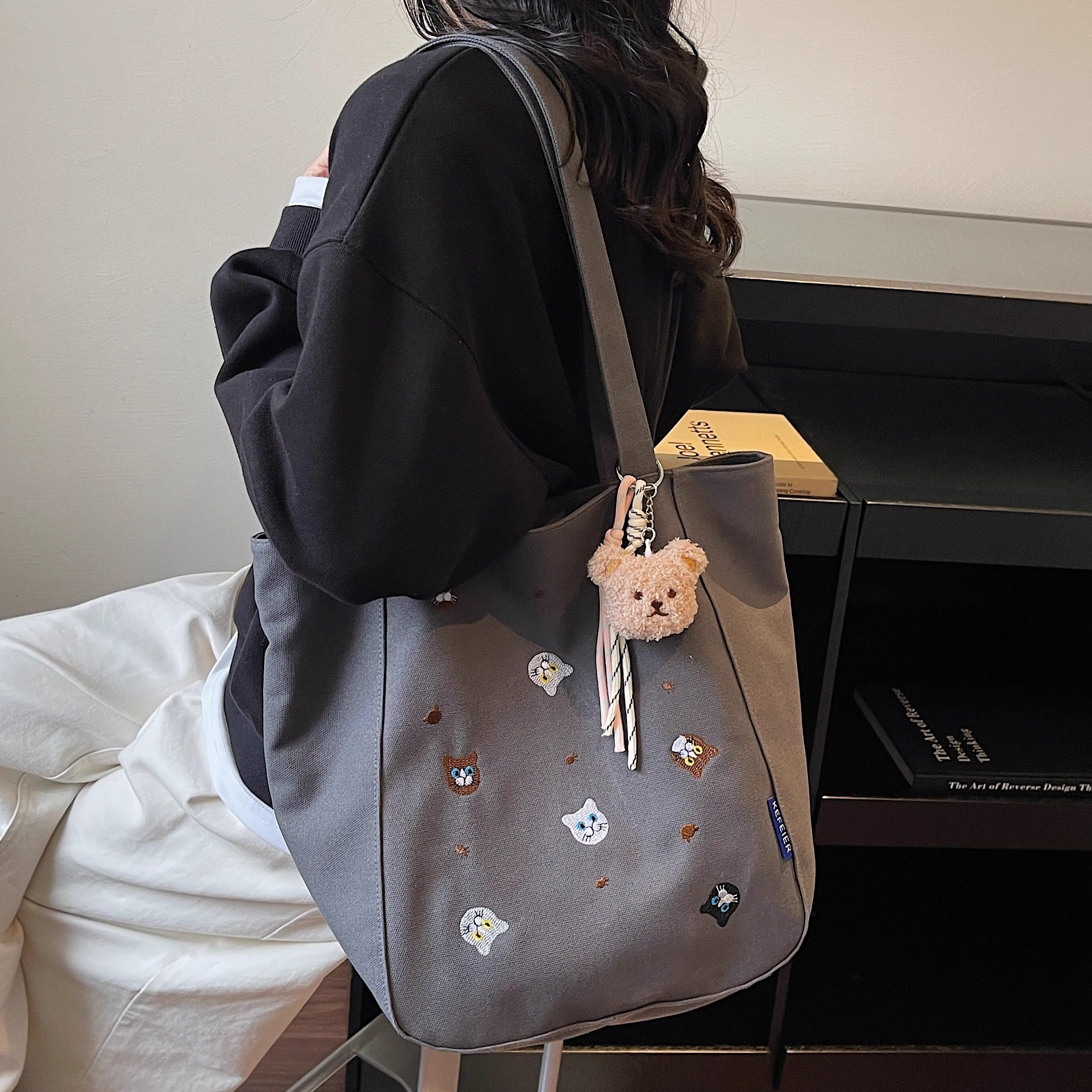 可爱猫咪刺绣帆布包包女潮大容量学生上课小众百搭单肩手提托特包,淘宝优惠券,粉丝福利购,淘宝优惠卷