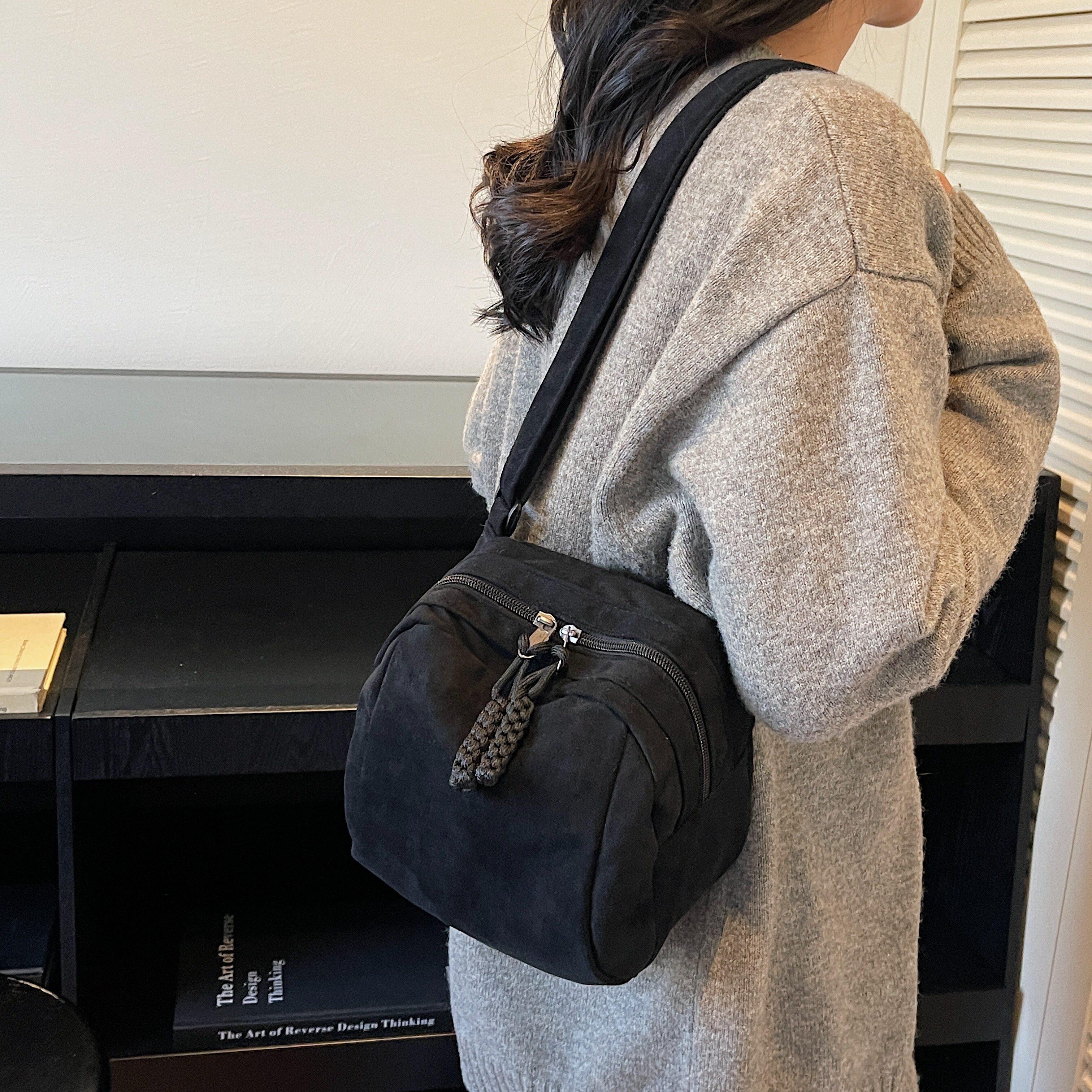 复古麂皮绒贝壳包包女2025秋冬新款韩版小众斜挎包百搭休闲单肩包,淘宝优惠券,粉丝福利购,淘宝优惠卷