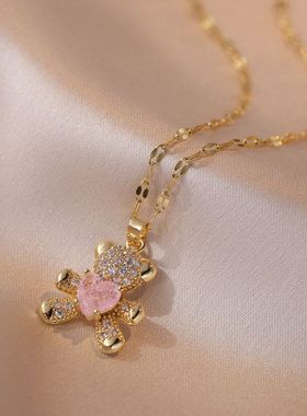 项链女网甜美红爱心小熊锆石小众时尚新款设计感吊坠气质钛钢项链