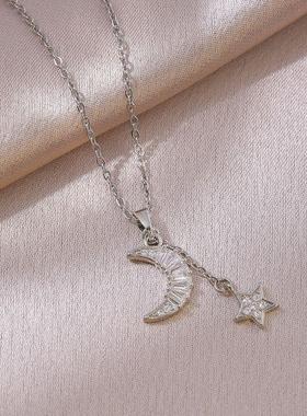 项链女跨境时尚月牙小清新钛钢项链小众设计感吊坠锁骨链气质饰品