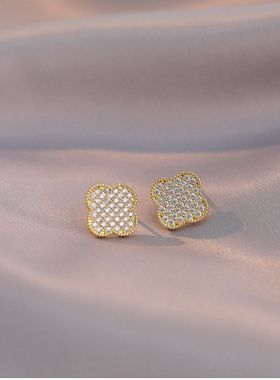 项链女 日韩网红气质四叶花满钻耳环小众设计简约套装钛钢项链