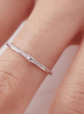 S925纯银莫桑石戒指单钻细款戒指叠戴尾戒轻奢简约百搭闭口指环女