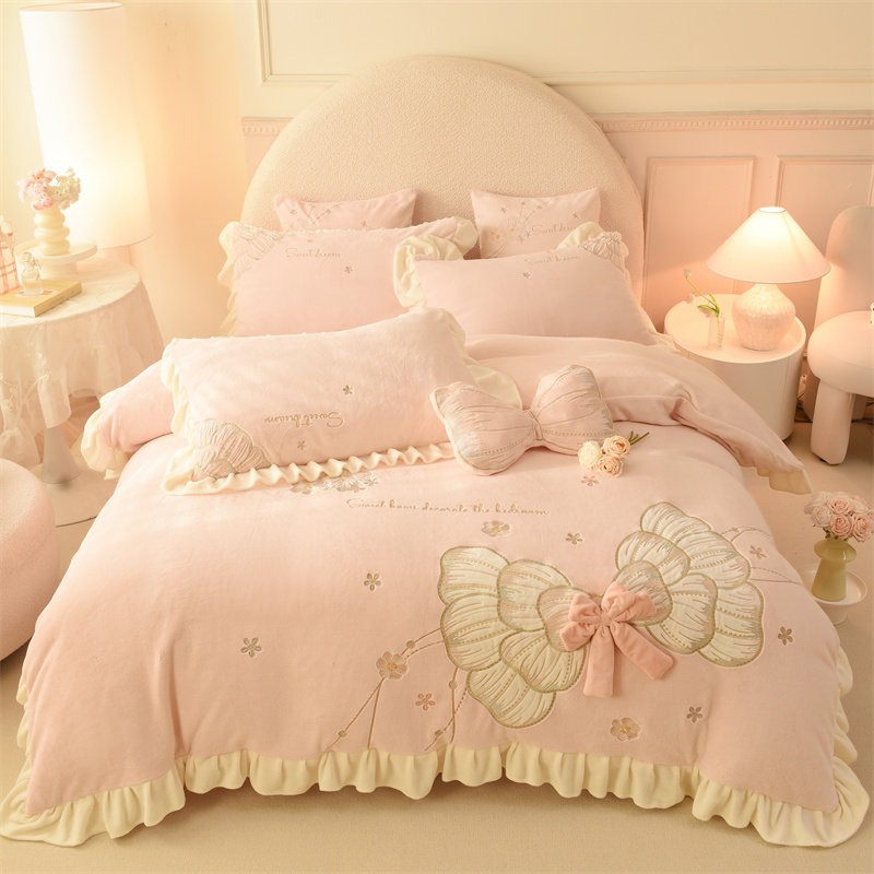 2025新款公主风卡通贴布刺绣花A类牛奶绒四件套双面加绒被套床单,淘宝优惠券,粉丝福利购,淘宝优惠卷