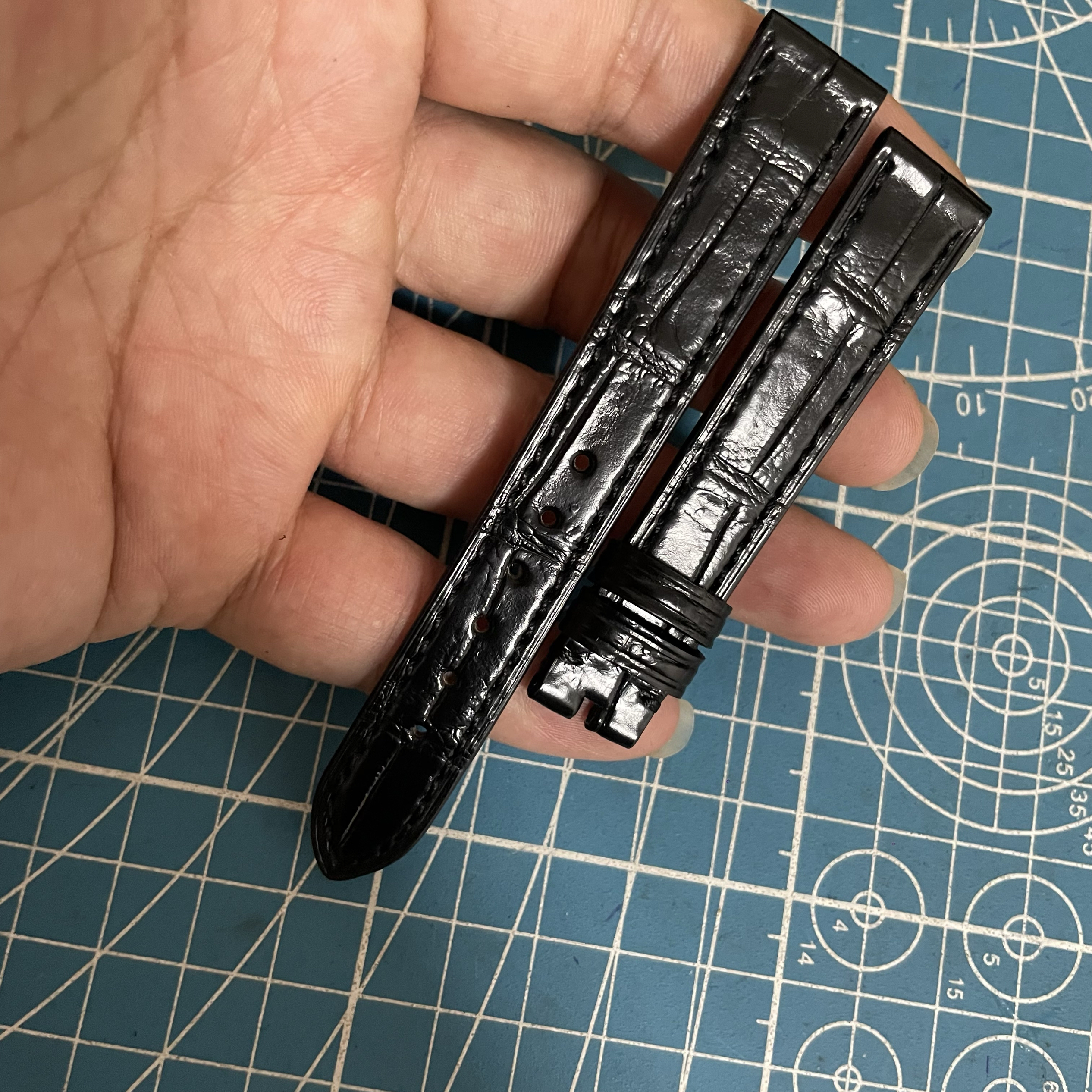 肖邦快乐钻石鳄鱼皮表带15/14黑色女装耐用,原产品质鳄鱼皮表带 - 图3