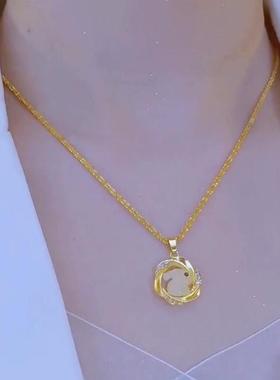 2026高级感小众设计兔子项链女 可爱时尚高保色莫比乌斯环锁骨链