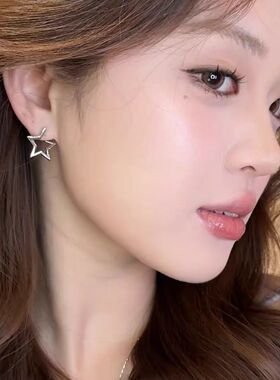 镂空五角星耳扣女小众设计感耳环