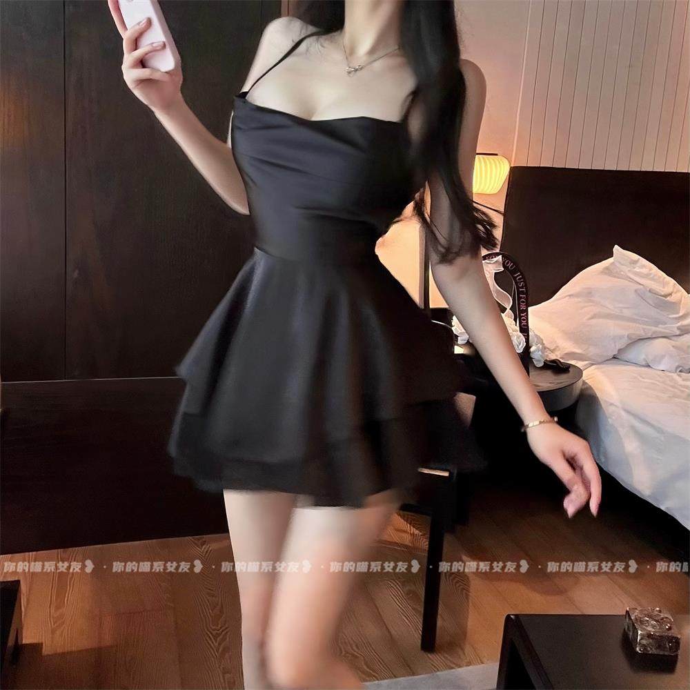 喵：红色吊带裙欧美性感绑带露背a字辣妹风超短裙纯欲缎面连衣裙,淘宝优惠券,粉丝福利购,淘宝优惠卷