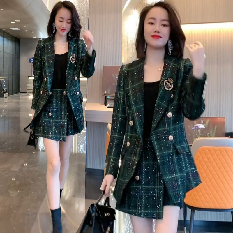 网红爆款呢子西装两件套女2025年气质职业范修身格子上衣裙裤套装,淘宝优惠券,粉丝福利购,淘宝优惠卷