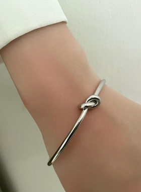 加格 冷淡风C开口打结手镯情人结可调节手镯钛钢气质简约打结手镯