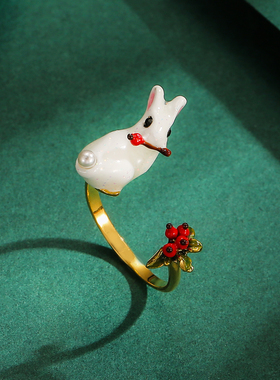 浆果水果白色兔子开口可调节戒指
