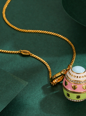 可打开小黑狗彩蛋吊坠项链字母女