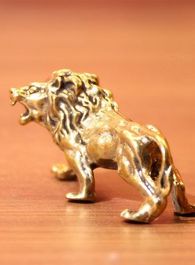 纯黄铜复古雄狮仿真狮子王桌面摆件茶宠桌面客厅办公室家居装饰品
