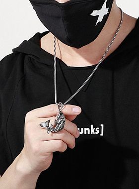 狂饰风钛钢男鲤鱼项链