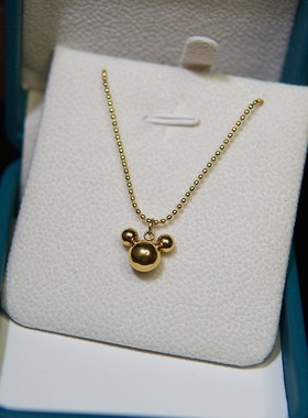 三条59元字母简约项链女镀18K黄金色彩金锁骨链夏天钛钢不掉色女