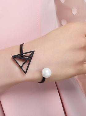 时尚风黑色几何开口手镯