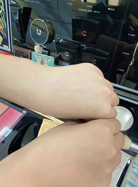 卡姿兰隔离霜保湿提亮妆前打底