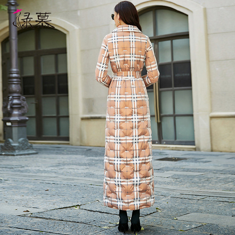 绿慕2019新款冬季女时尚保暖羽绒服 绿慕羽绒服