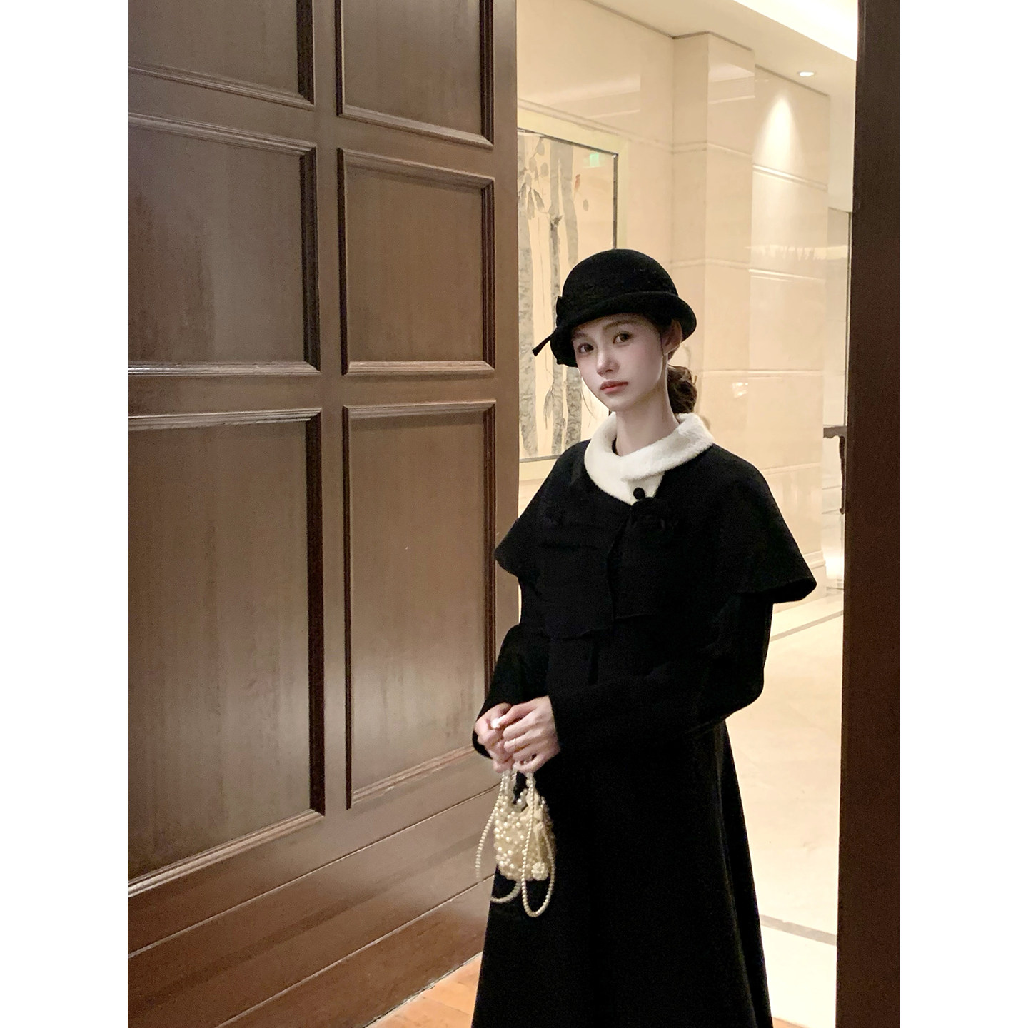 桃可了 墨染画境 复古法式高级感中长款小众披肩羊毛毛呢大衣女冬 - 图0