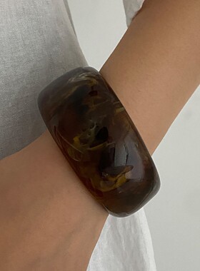 设计感弧形亚克力光面手镯时尚