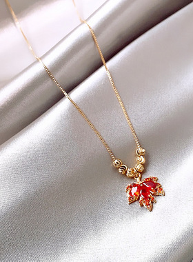 红色枫叶吊坠项链女2025新款爆款