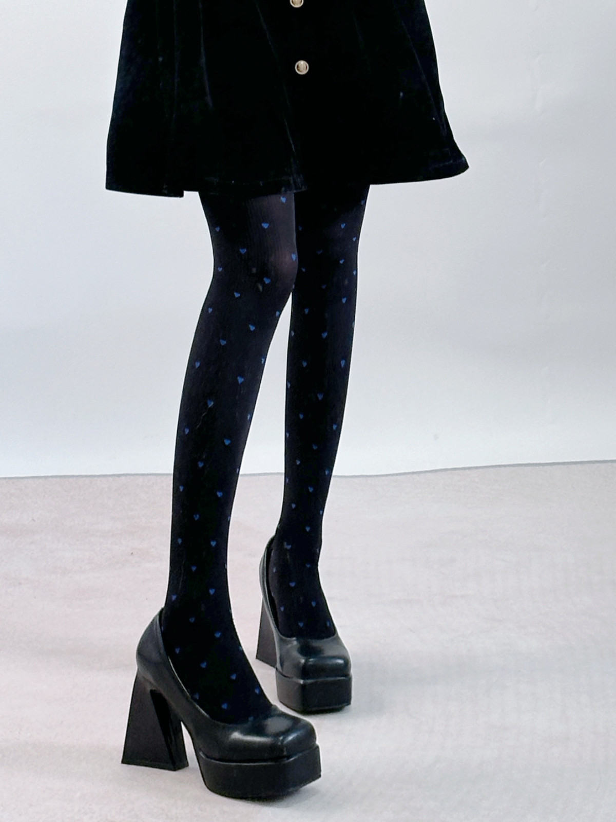 25春日系复古提花蓝色爱心微压显瘦高弹力打底袜性感学院风连裤袜,淘宝优惠券,粉丝福利购,淘宝优惠卷