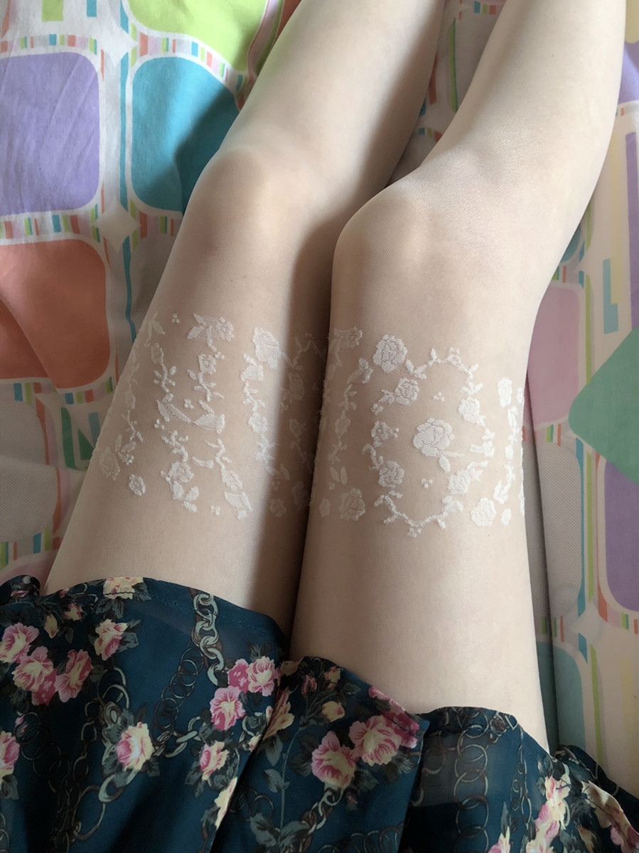 复古小碎花纯色拼接提花奶白丝袜 早秋10D透明薄款连裤袜黑丝小码 - 图0