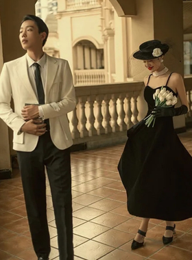 浪漫赫本风婚纱摄影道具 旅拍复古拍照主题 婚纱照手拿欧式英文书