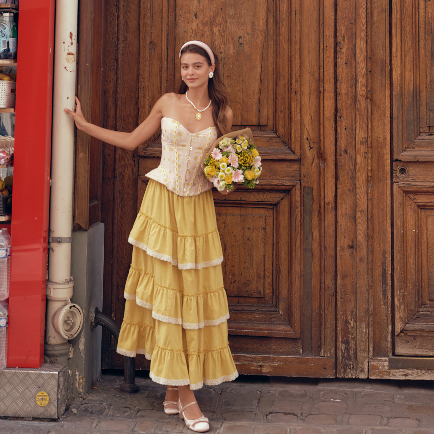 LaceMade 镀金花语 法式设计感鱼骨抹胸上衣蕾丝黄色蛋糕裙套装女 - 图2