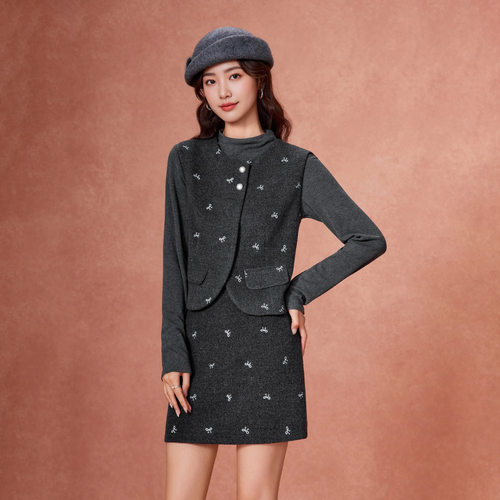 IEF/爱依服2025秋冬新款韩版轻奢气质感通勤显瘦上下三件套短裙 - 图2