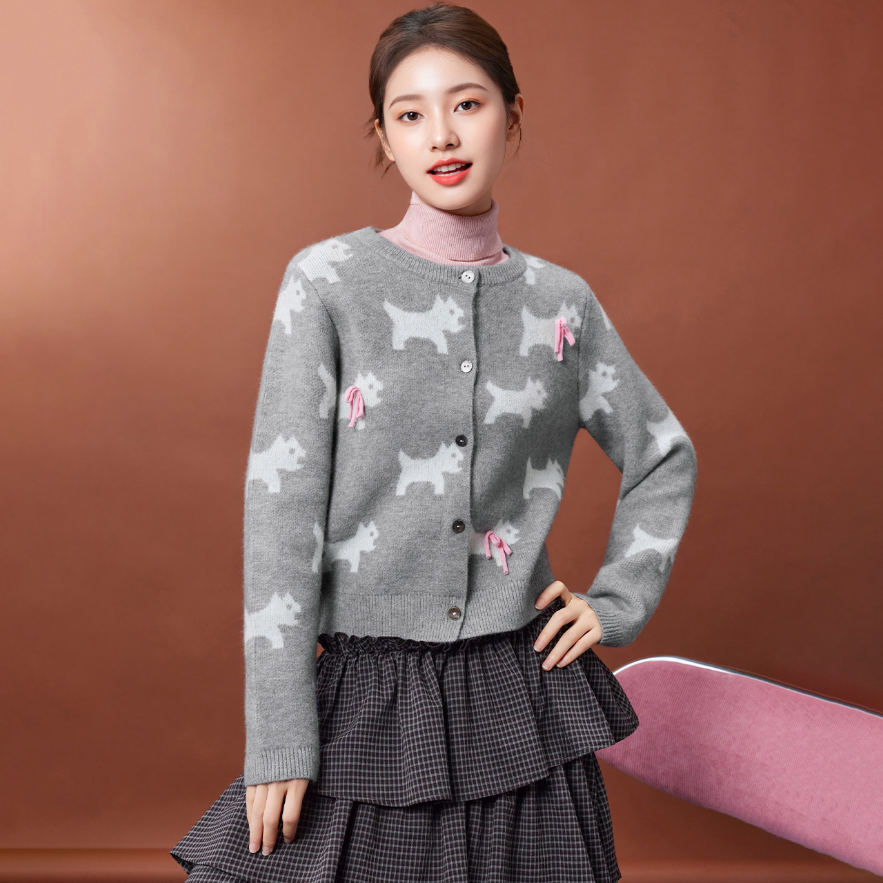 IEF/爱依服2025秋冬新款时尚设计感印花通勤百搭毛织外套上衣 - 图1