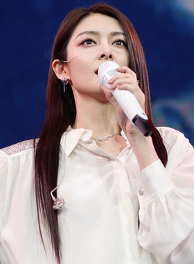 LELOUP三颗爱心不对称项链