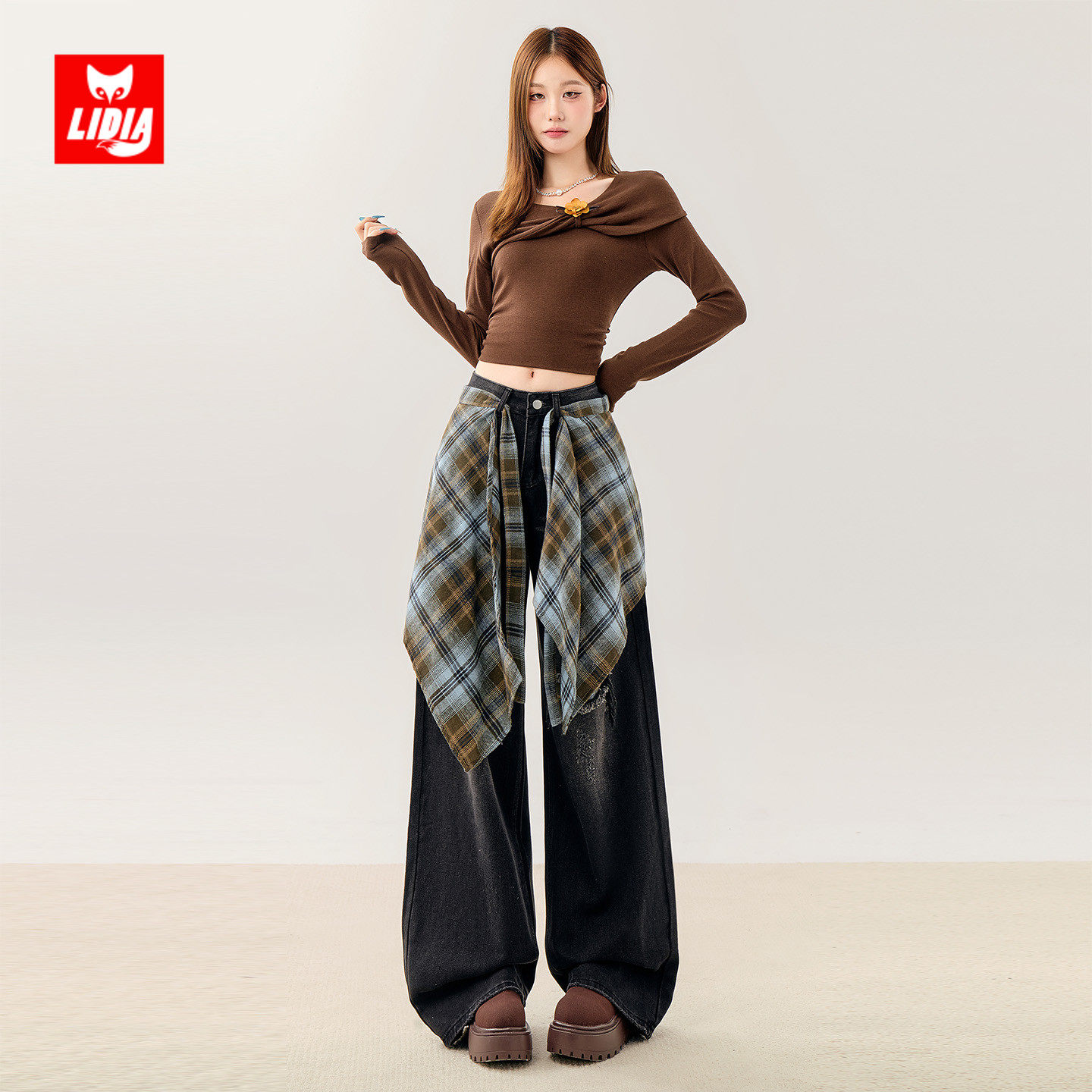 美式复古屁帘阔腿牛仔裤女秋冬2025新款高腰显瘦设计感破洞直筒裤,淘宝优惠券,粉丝福利购,淘宝优惠卷