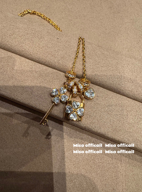 【重磅推荐】s925银幸运草锁扣项链老钱风轻奢高级感甜酷锁骨链女