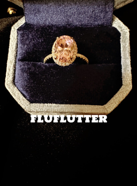 Fluflutter｜馥芙特 拥有5克拉的经典粉钻鸽子蛋戒指的快乐