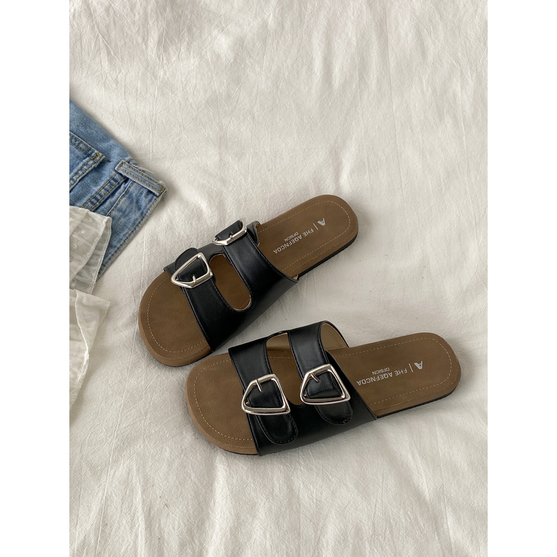 喜叔复古平底一字拖女夏外穿2025新款皮带扣沙滩凉拖鞋懒人一脚蹬,淘宝优惠券,粉丝福利购,淘宝优惠卷