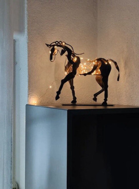 HorseSculptAdonis铁马
