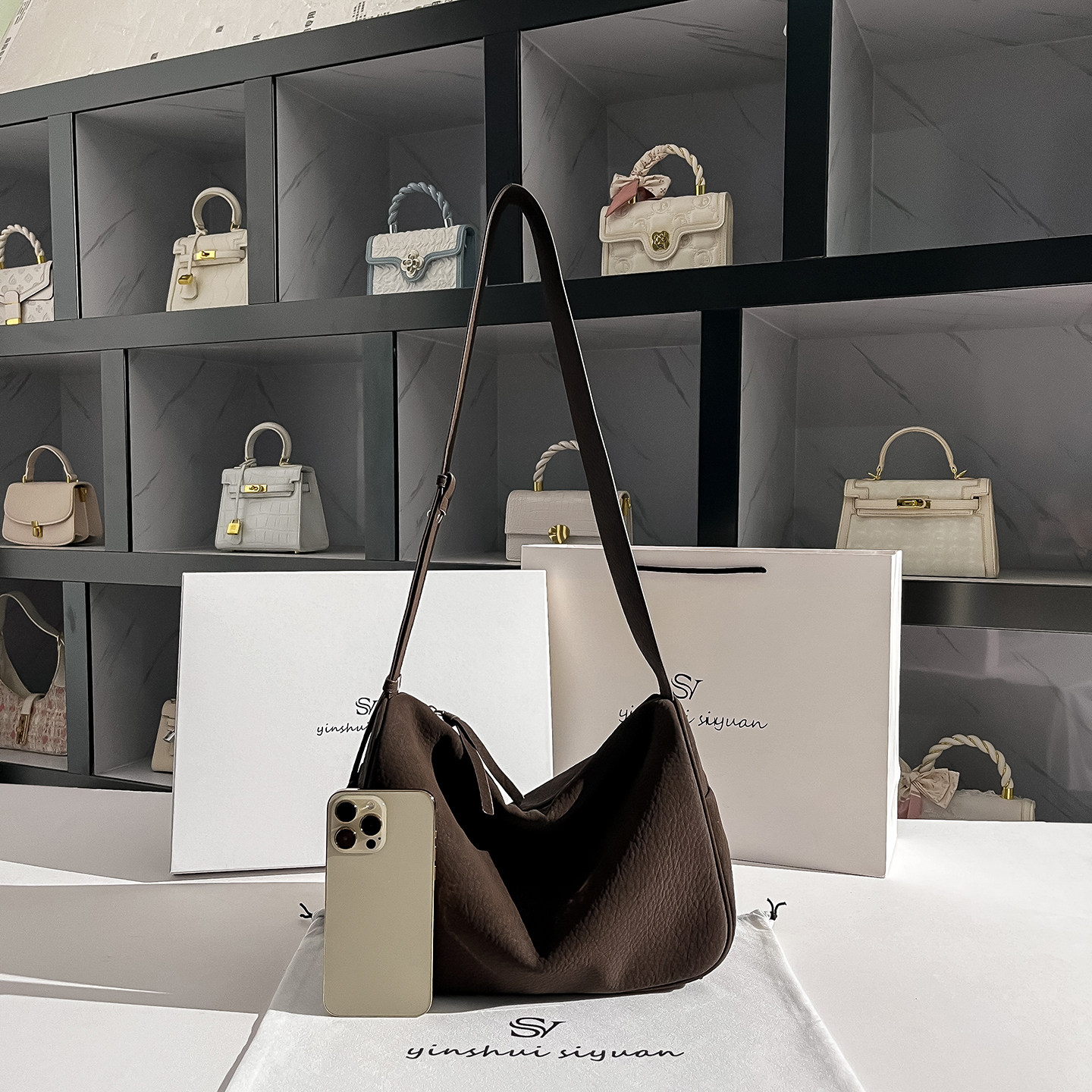 小众高级感单肩波士顿枕头包包2025新款秋冬通勤时尚腋下包斜挎包,淘宝优惠券,粉丝福利购,淘宝优惠卷